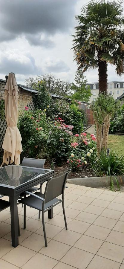 Hotel Chez Jeanne Carentan Esterno foto